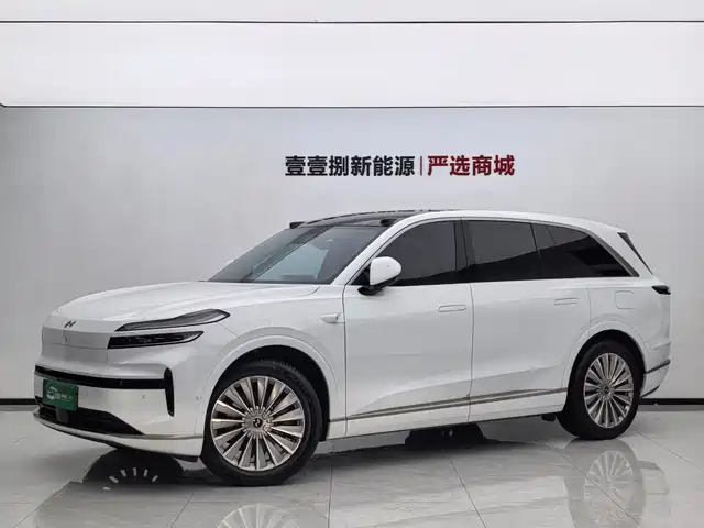 2025 Levdeo L90
