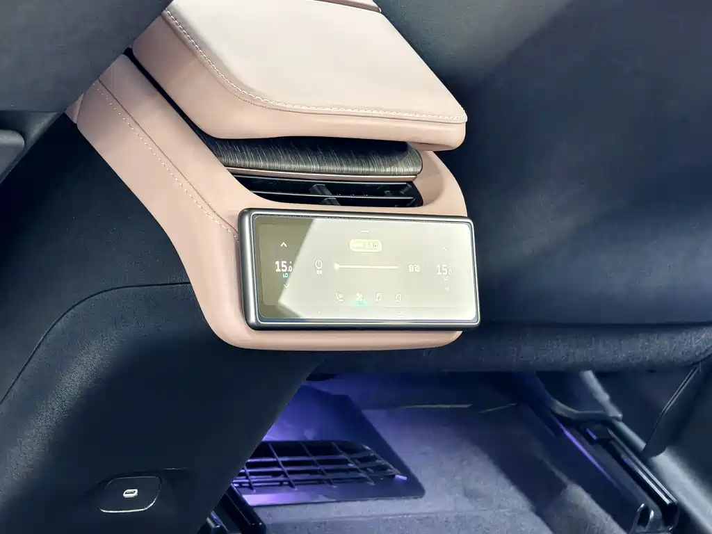 NIO EC6 2024 75kWh