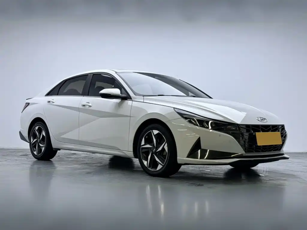 Hyundai Elantra — миниатюра 3