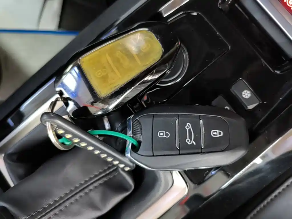 Peugeot 408 — миниатюра 9