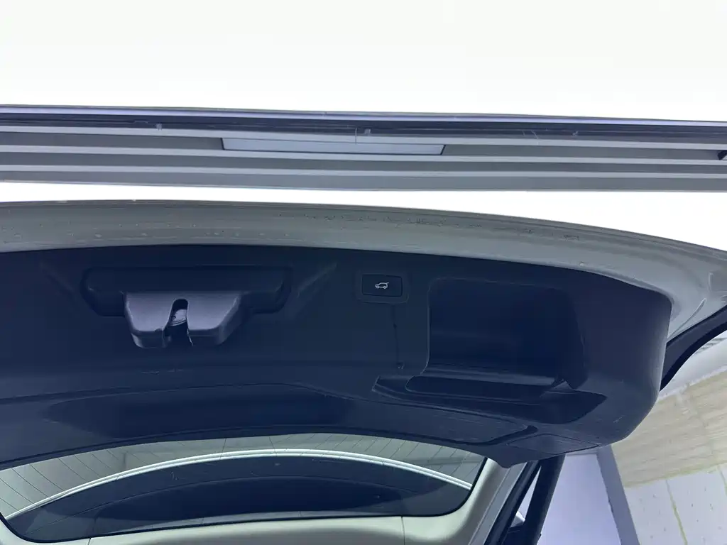 Land Rover Discovery Sport — миниатюра 15