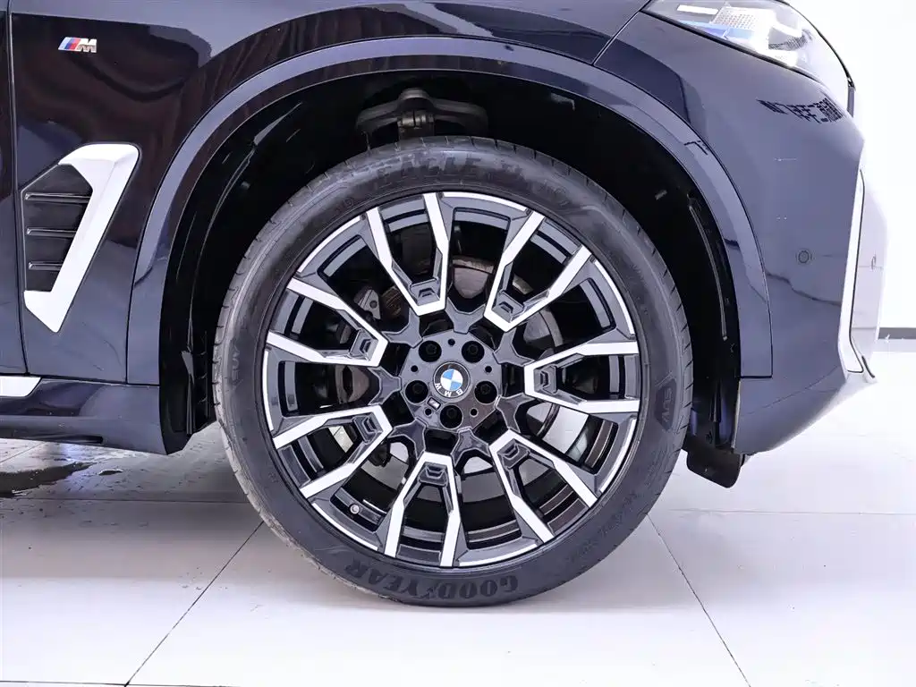 BMW X5 2023 xDrive 40Li M Sport