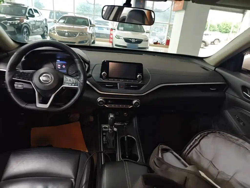 Nissan Teana — миниатюра 10