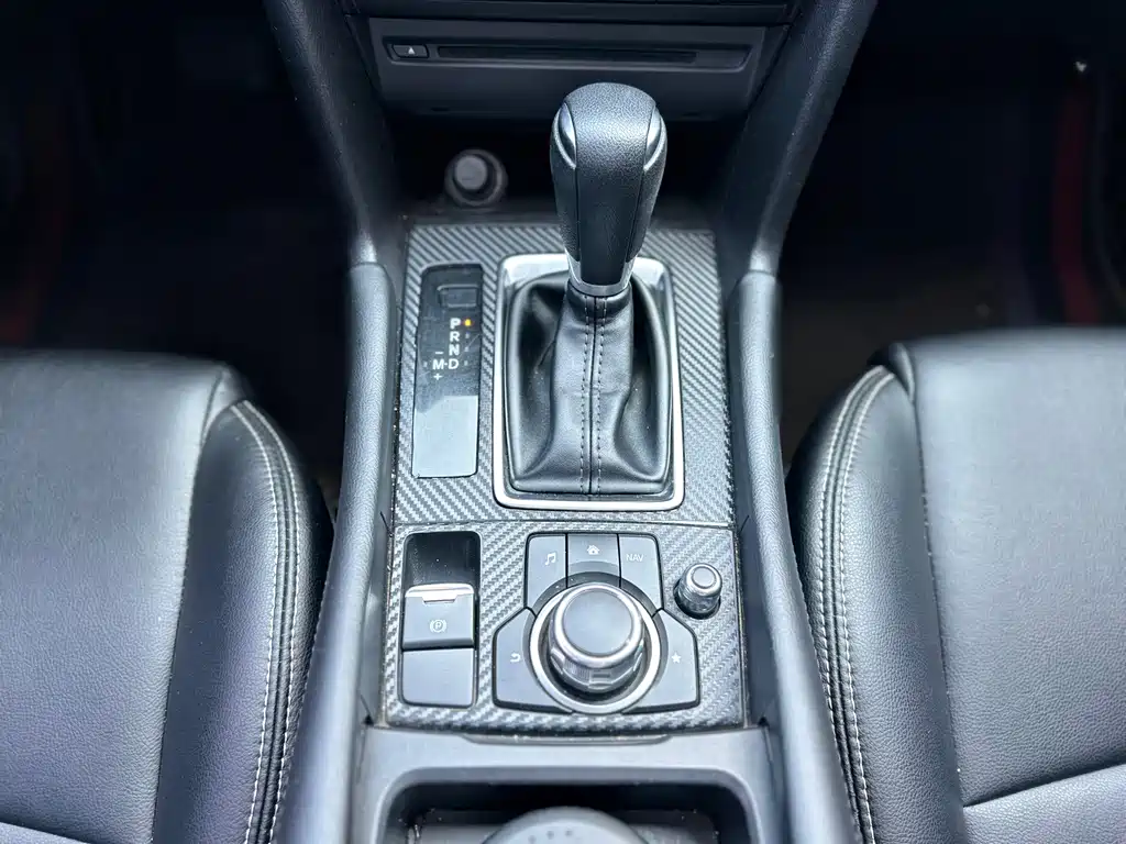 Mazda 3 Axela — миниатюра 18