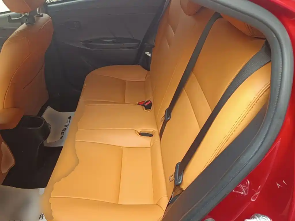 Toyota Yaris L — миниатюра 17