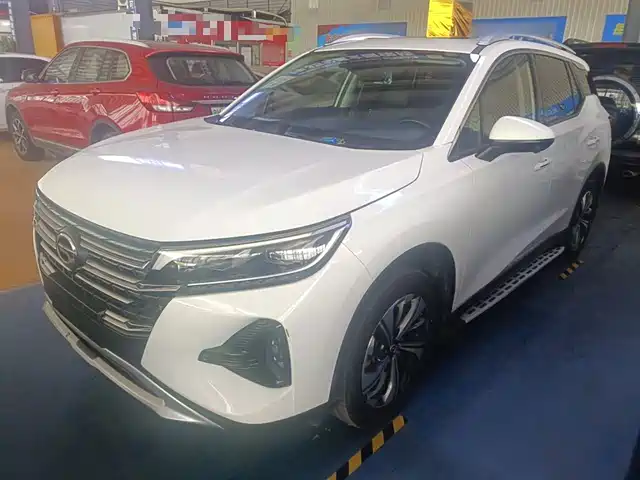 GAC TRUMPCHI GS4 2021