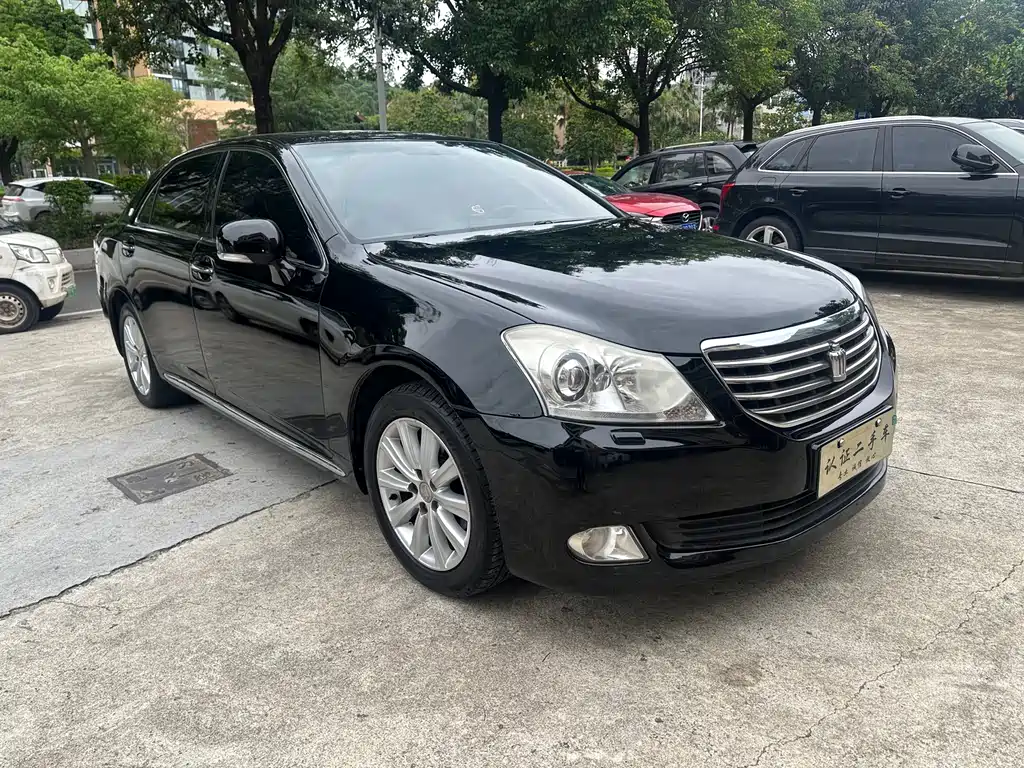 Toyota Crown 2010 2.5L Royal