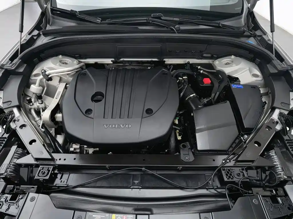 Volvo XC60 — миниатюра 6
