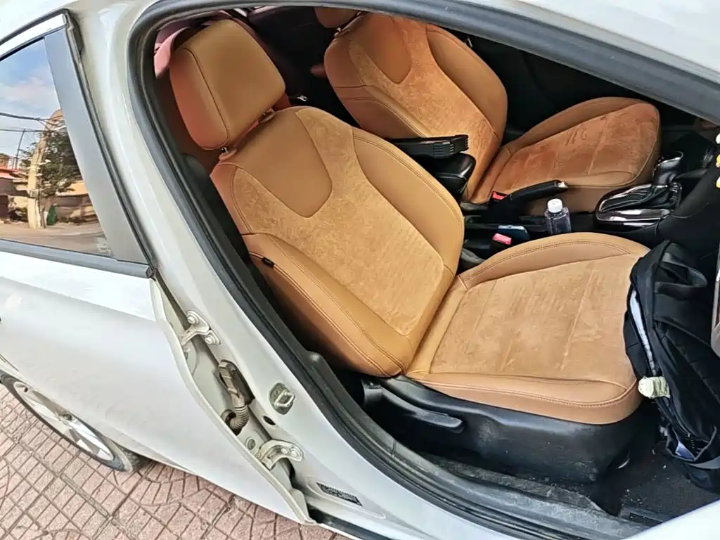 Buick Excelle — миниатюра 25