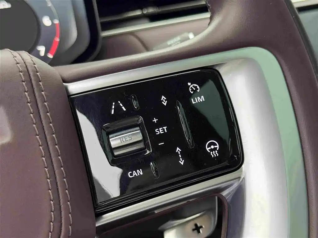 Land Rover Range Rover — миниатюра 19