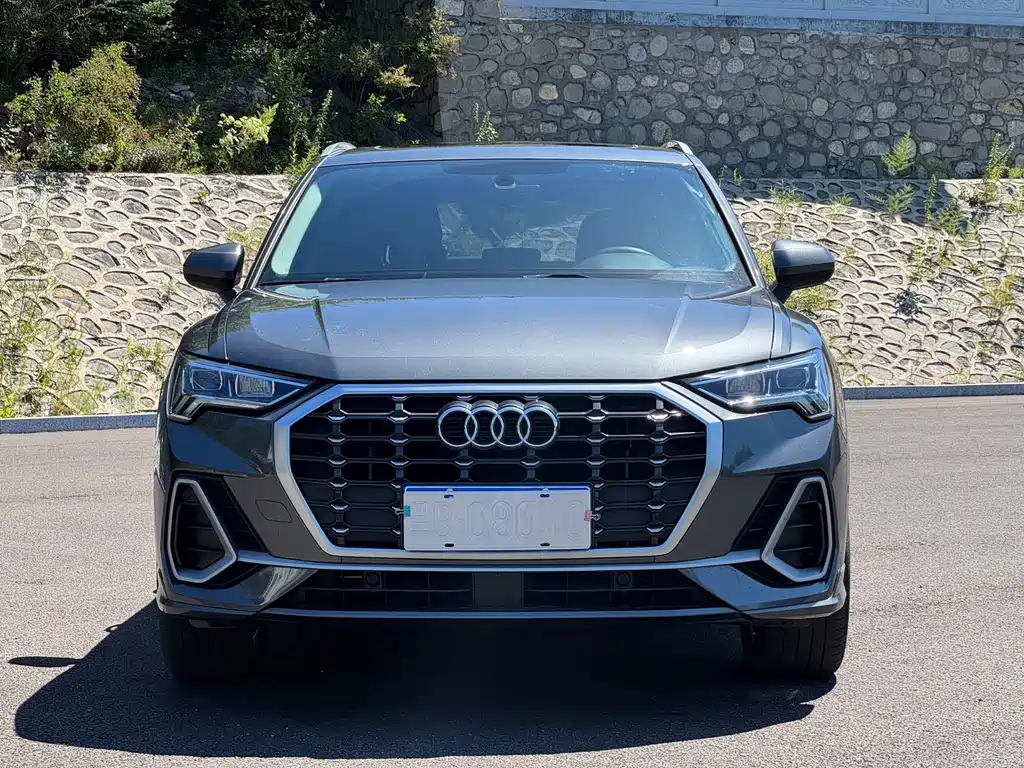 Audi Q3 — миниатюра 2