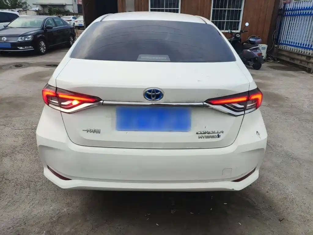 Toyota Corolla — миниатюра 6