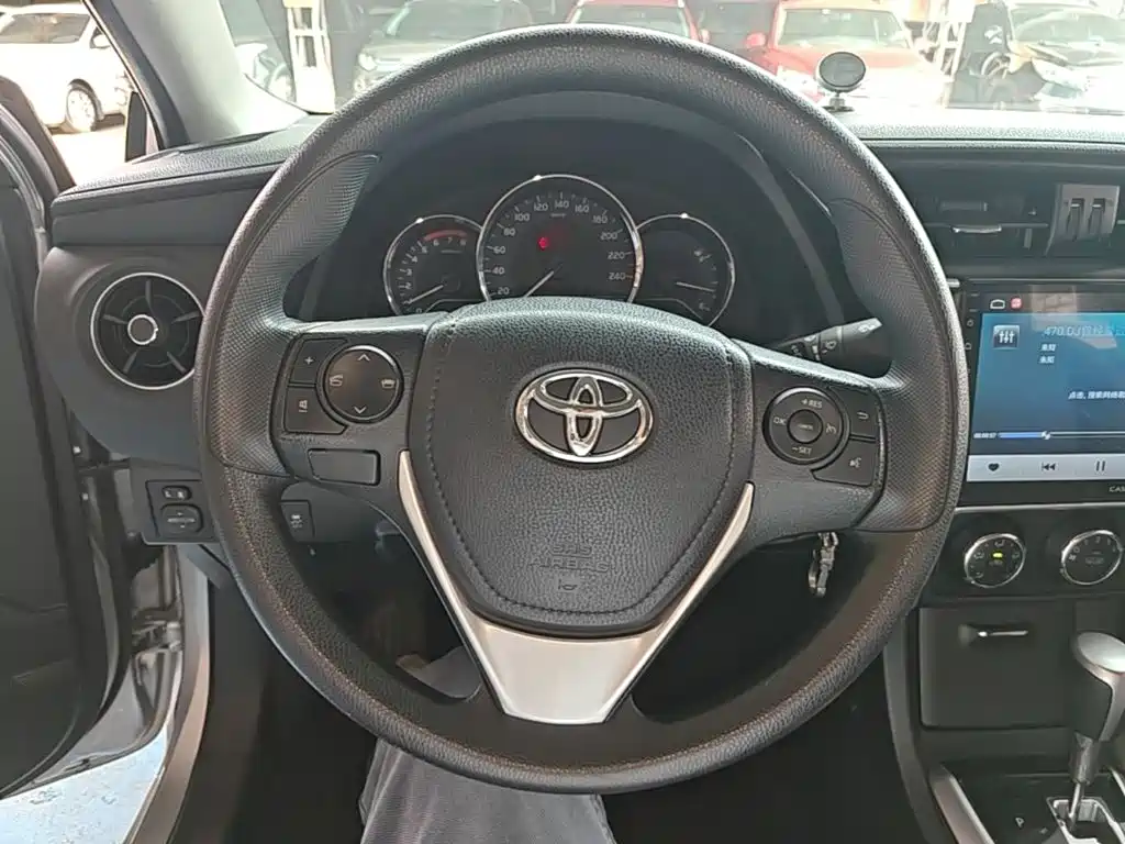 Toyota Corolla — миниатюра 11