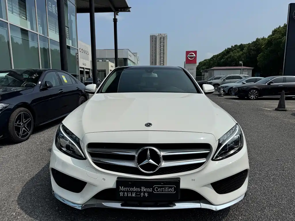 Mercedes-Benz C-Class — миниатюра 2