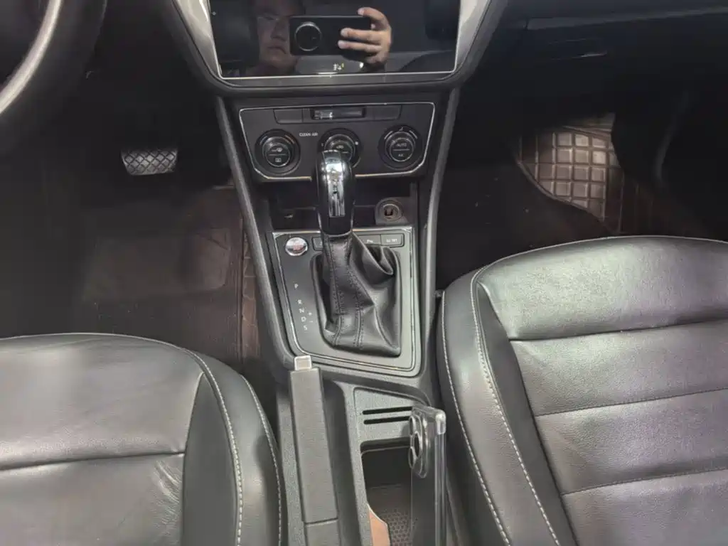 Volkswagen Lavida — миниатюра 14