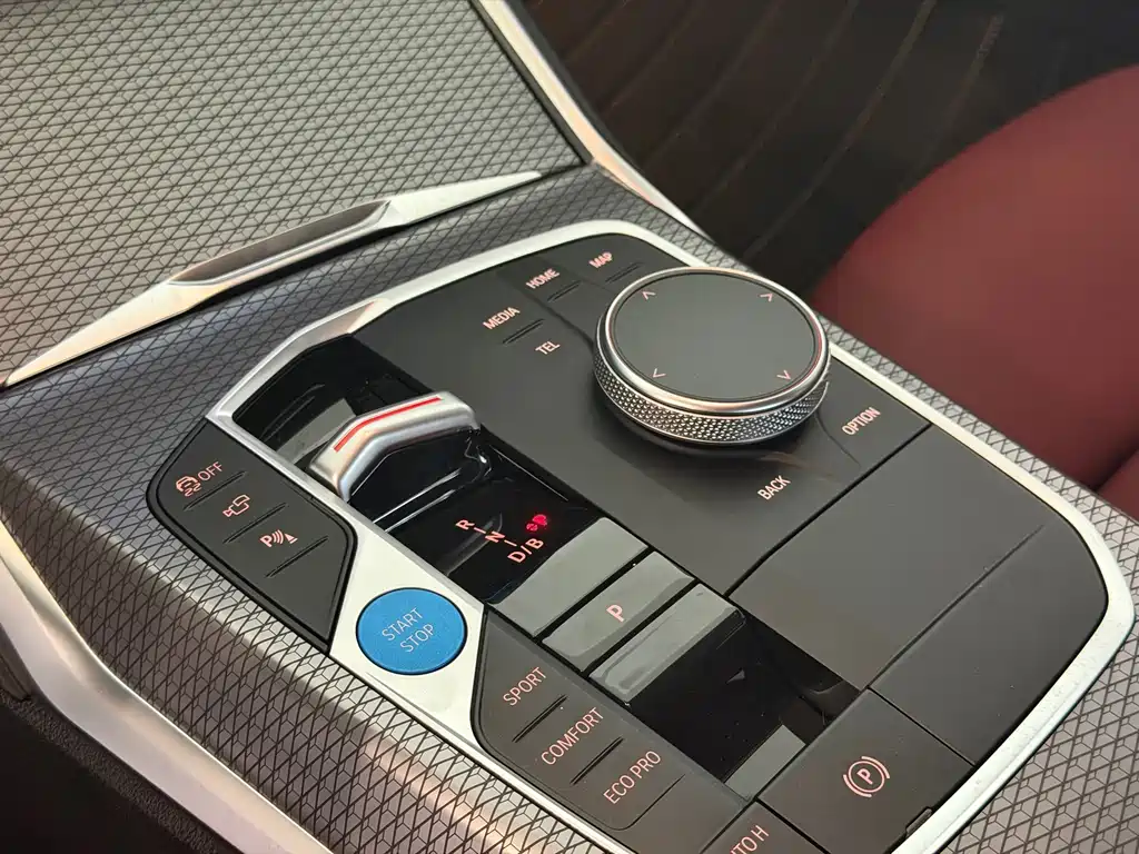 BMW i3 — миниатюра 11