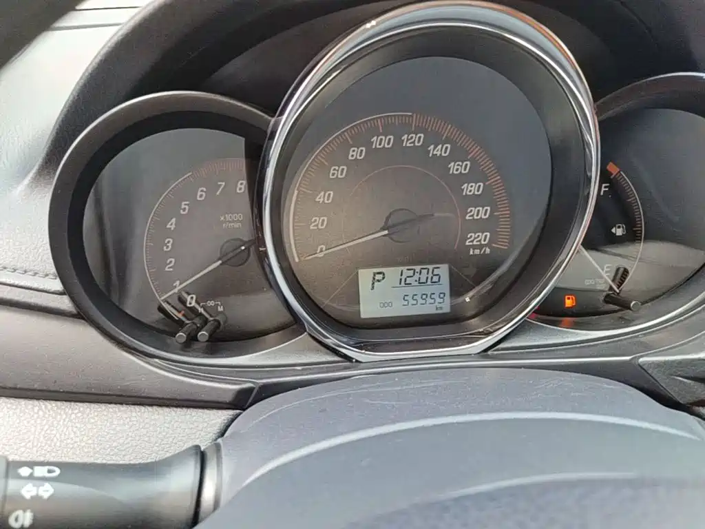 Toyota Yaris L — миниатюра 12