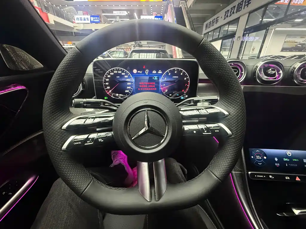 Mercedes-Benz C-Class — миниатюра 8