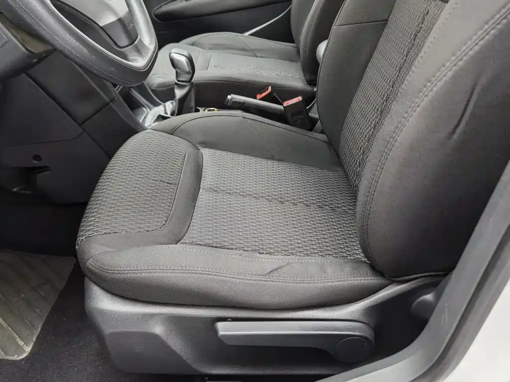 Peugeot 308 — миниатюра 20