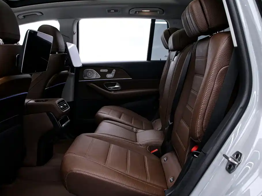 Mercedes-Benz GLS — миниатюра 16