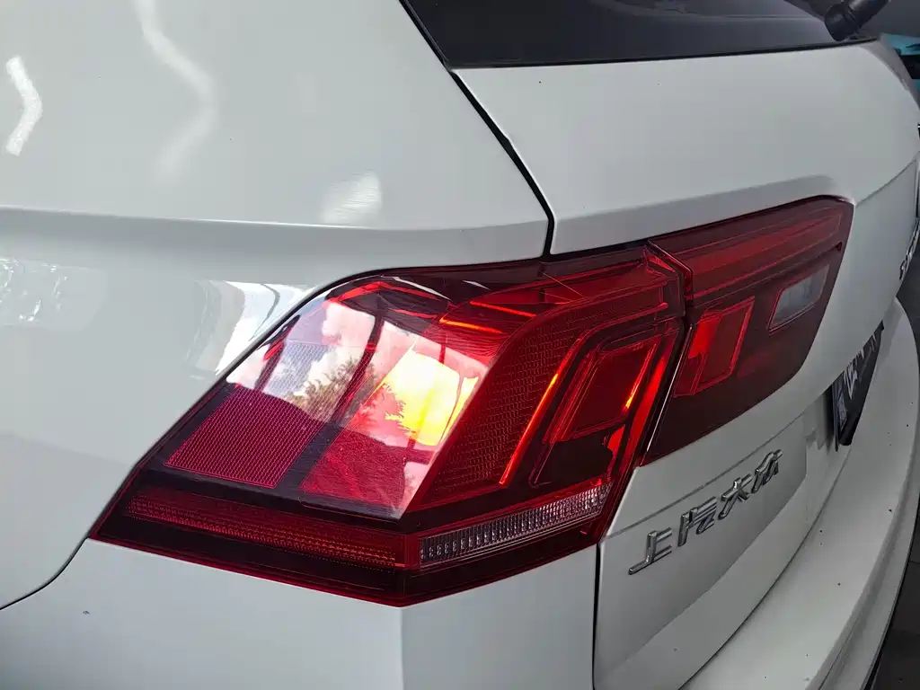 Volkswagen Tiguan L — миниатюра 12