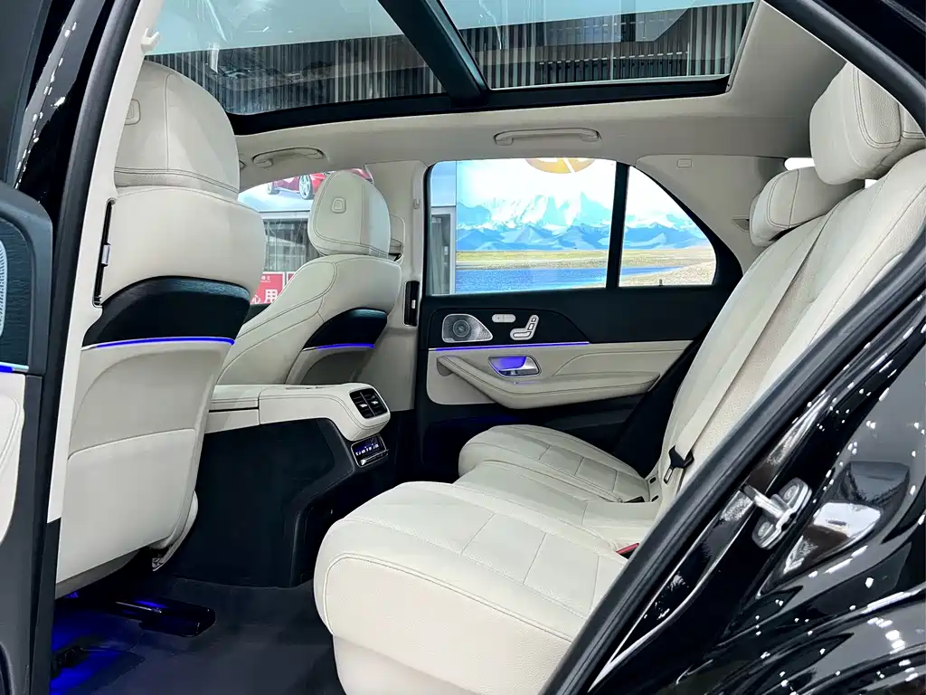 Mercedes-Benz GLE (Import) — миниатюра 10