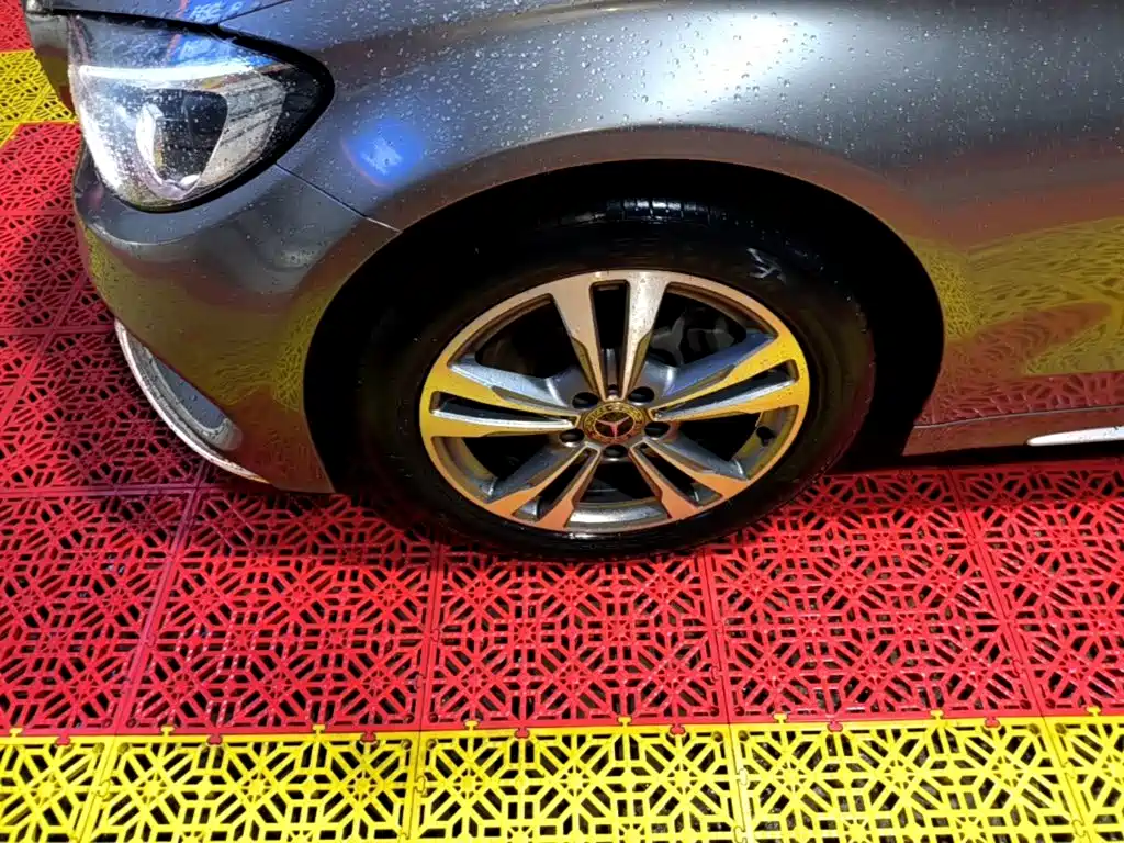 Mercedes-Benz C-Class — миниатюра 23