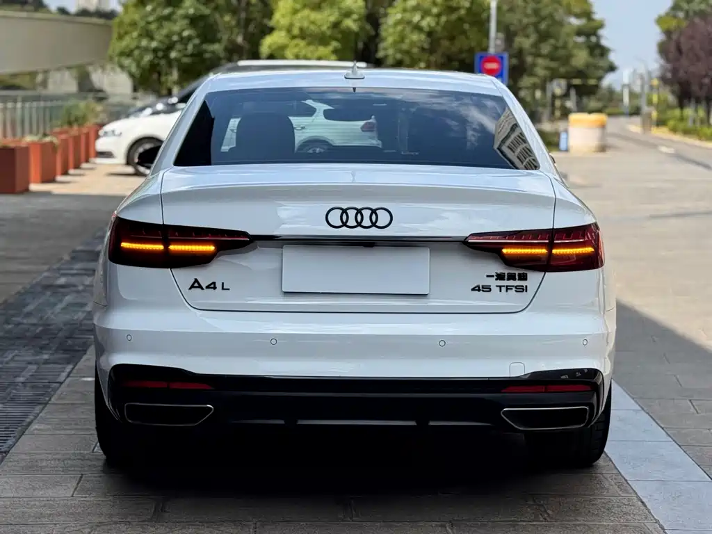 Audi A4L — миниатюра 18