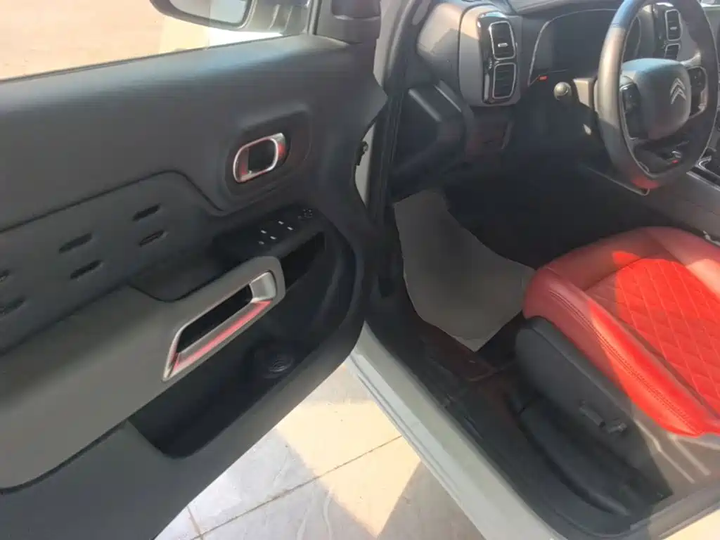 Citroen C5 AIRCROSS — миниатюра 16