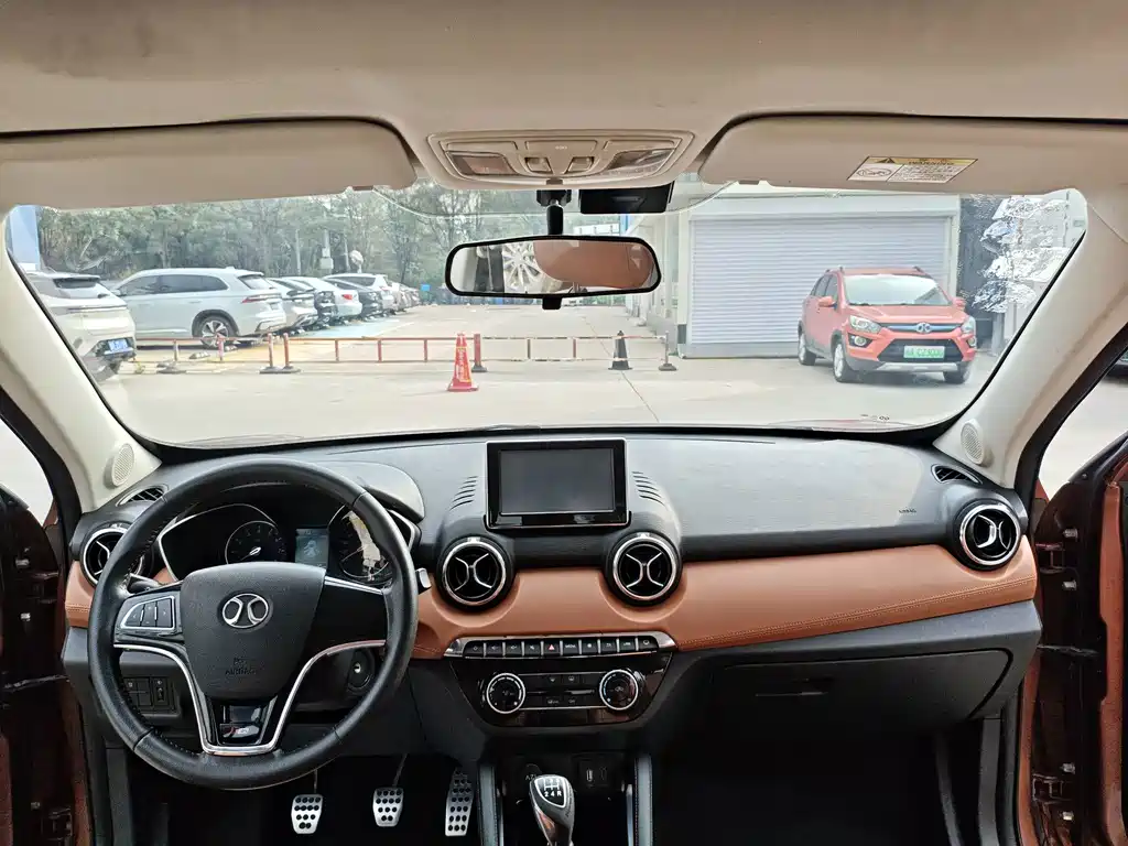 BAIC Senova X35 — миниатюра 9