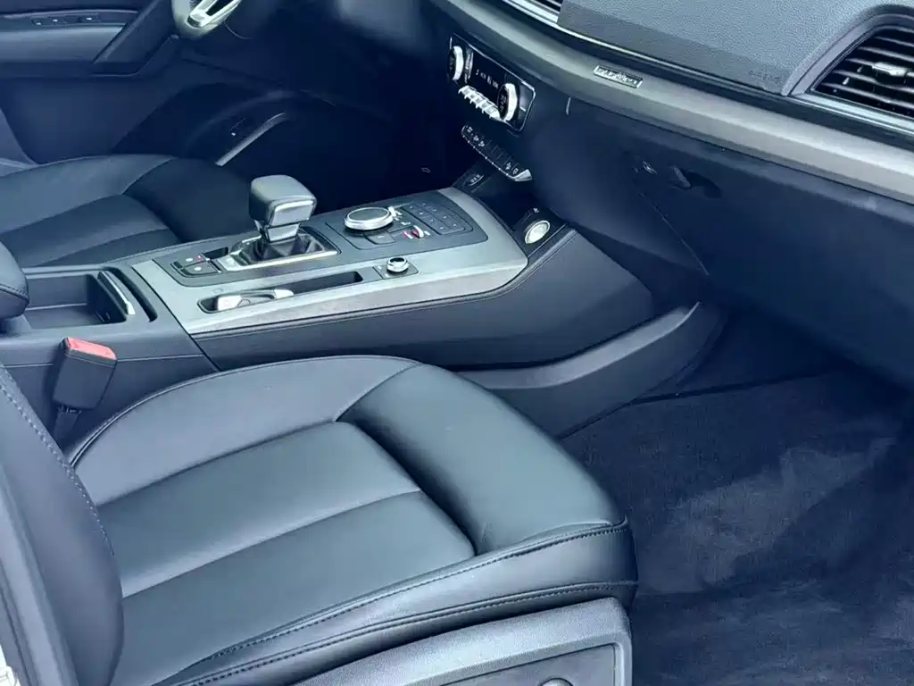 Audi Q5L — миниатюра 18