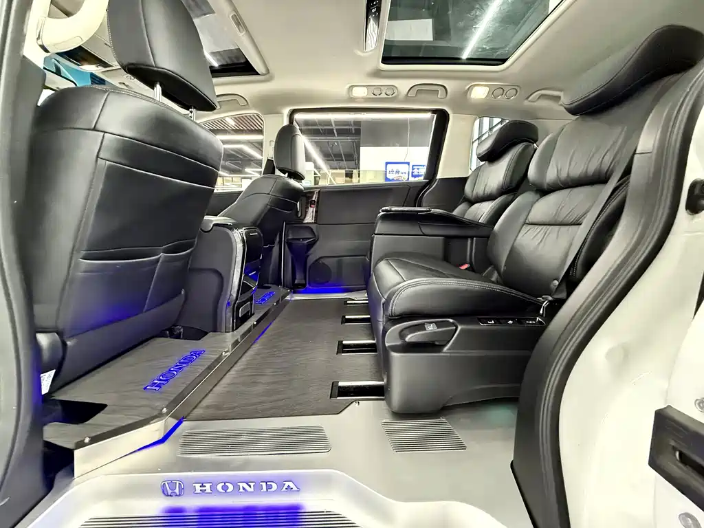 Honda Elysion — миниатюра 9