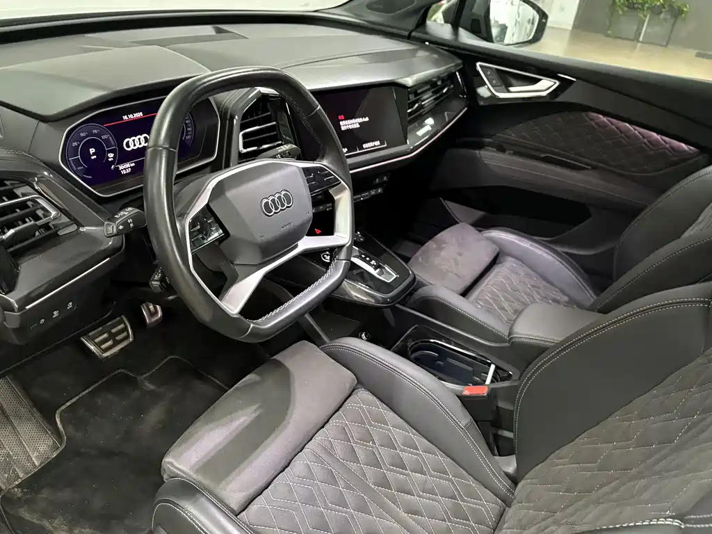 Audi Q4 e-tron — миниатюра 10