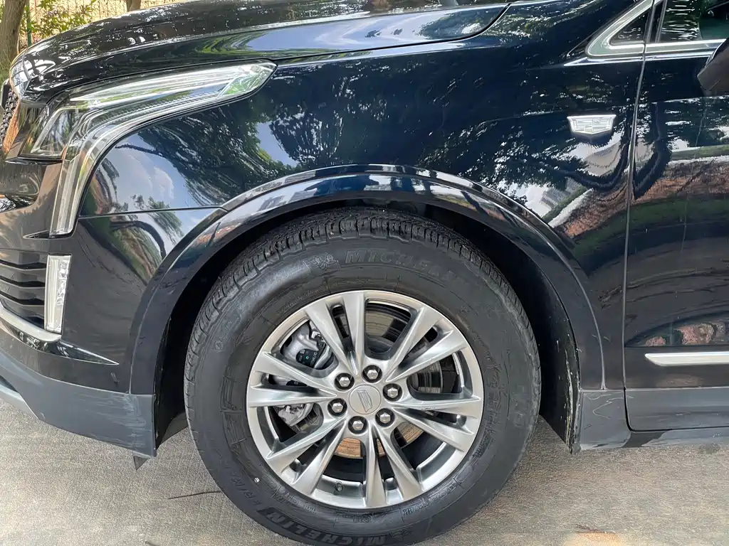Cadillac XT5 — миниатюра 3