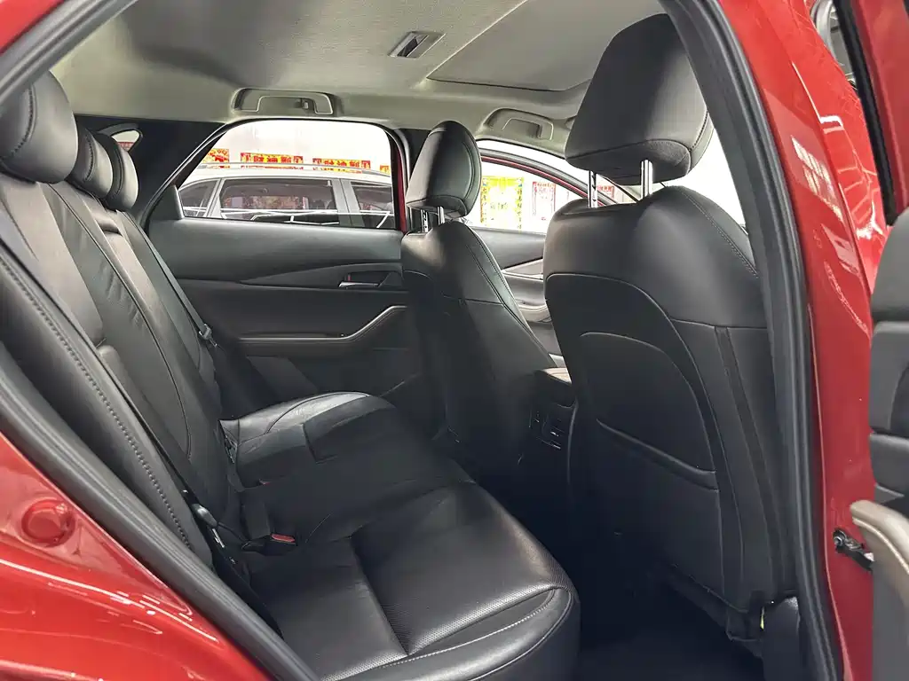 Mazda CX-30 — миниатюра 11