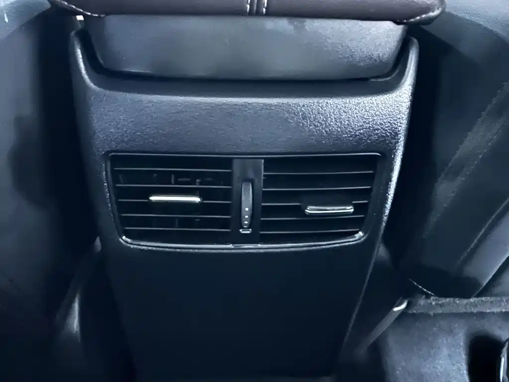 Mazda CX-30 — миниатюра 17