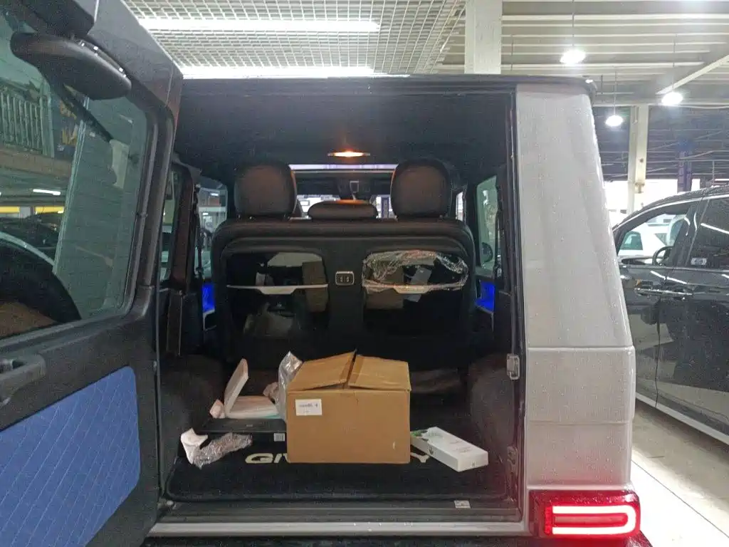Mercedes-Benz G-Class — миниатюра 8