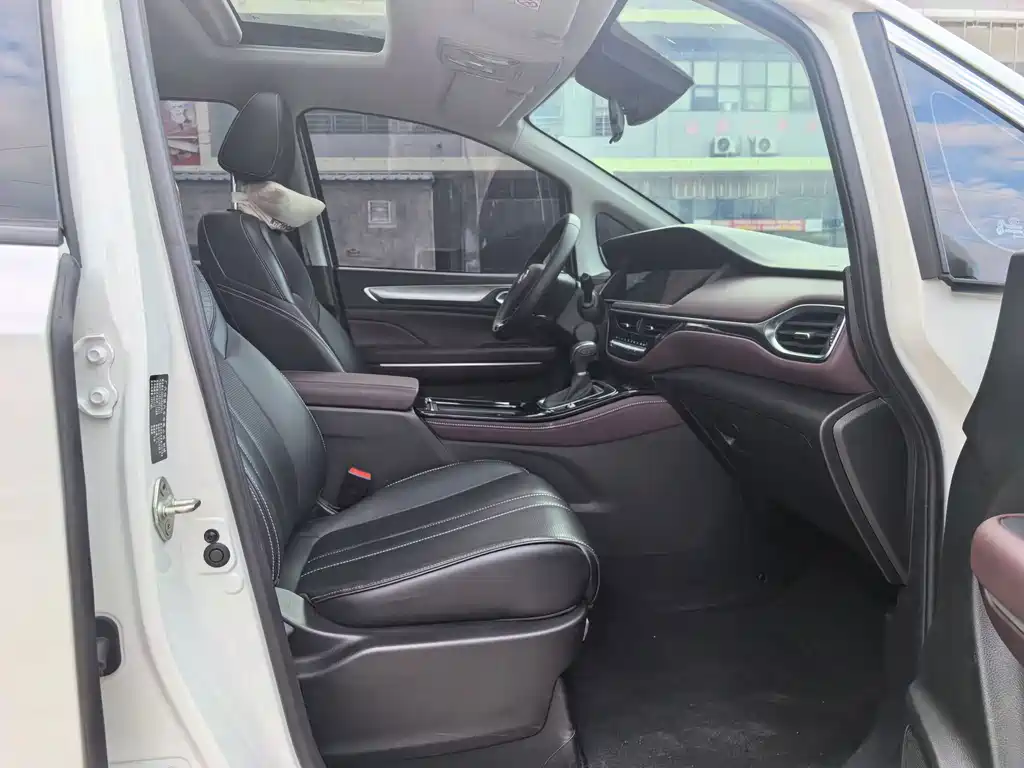 GAC Motor Trumpchi M6 — миниатюра 19