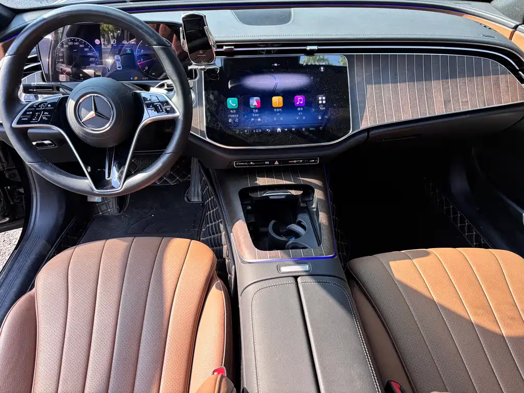 Mercedes-Benz E-Class E 2024 E 300 L Fashion