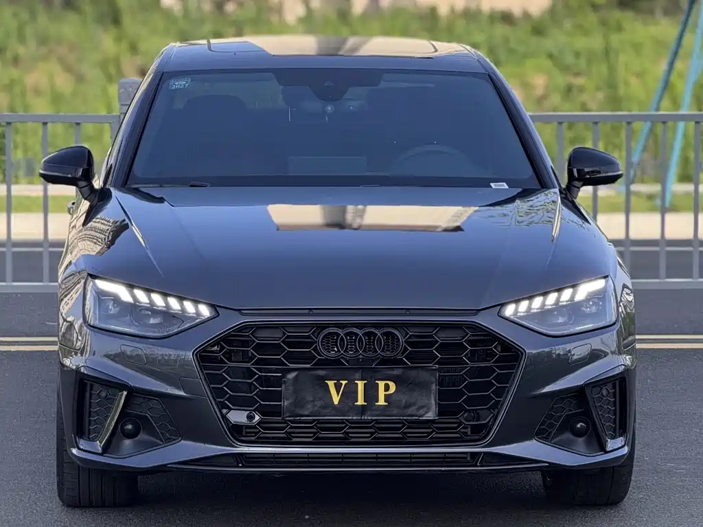 Audi A4L 2025