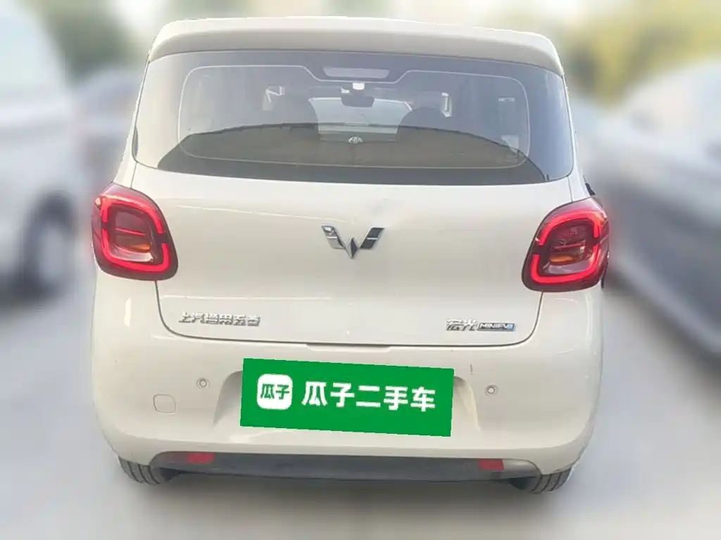 Wuling MINIEV — миниатюра 8