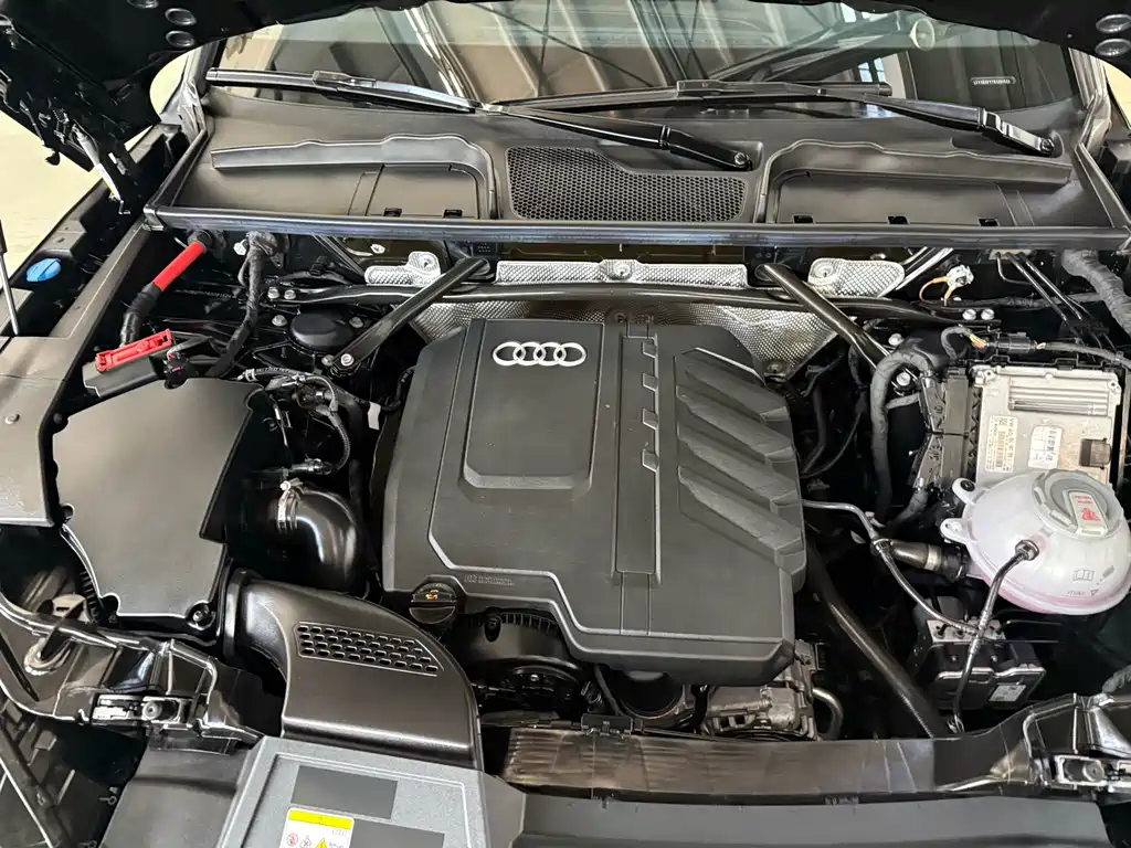 Audi Q5L — миниатюра 15
