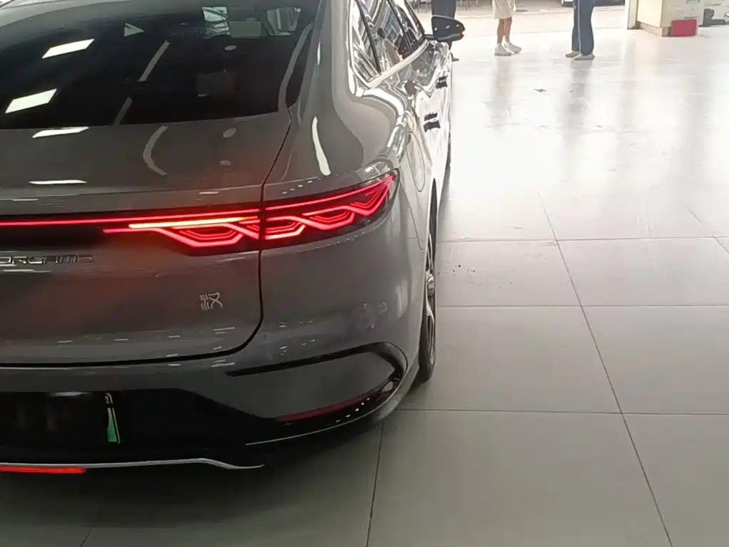 BYD Han — миниатюра 8
