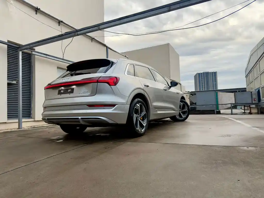 Audi e-tron — миниатюра 9