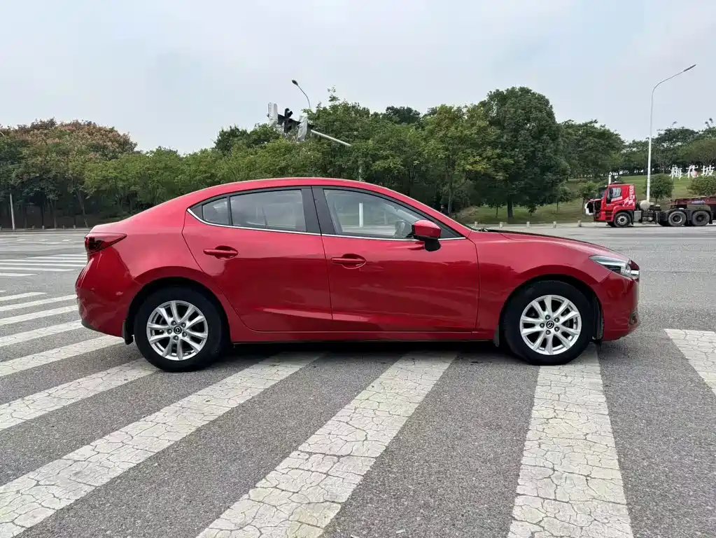 Mazda 3 Axela — миниатюра 12