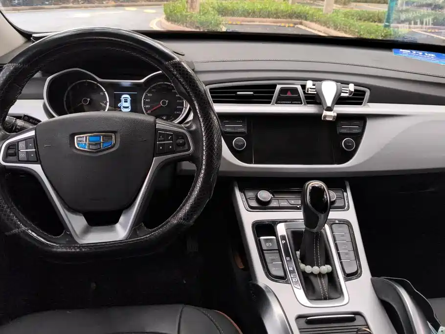 Geely Boyue — миниатюра 12