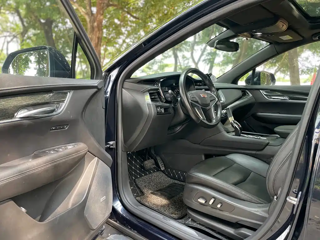 Cadillac XT5 — миниатюра 11