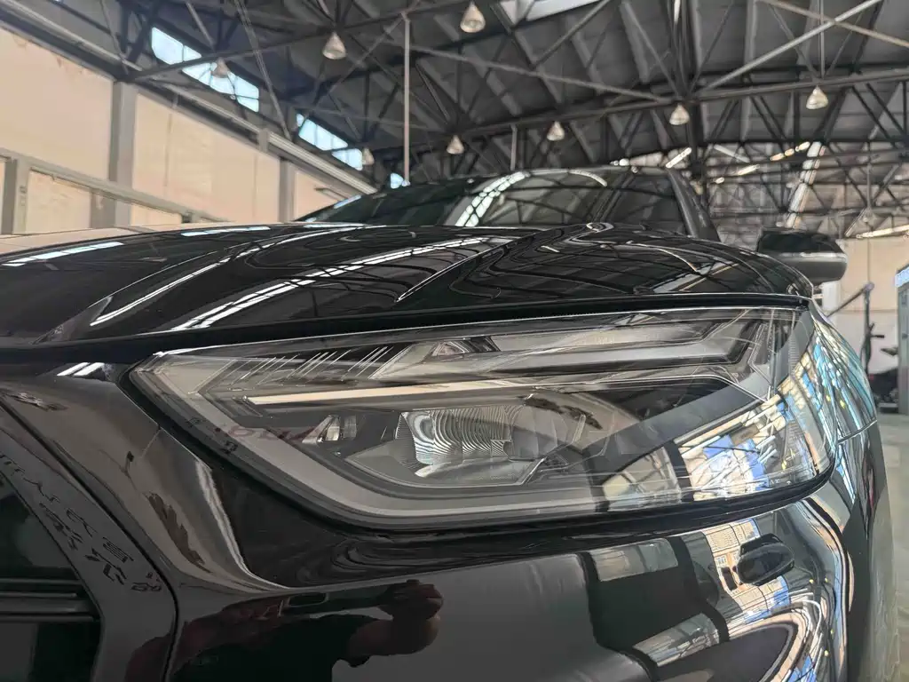 Audi Q5L — миниатюра 10