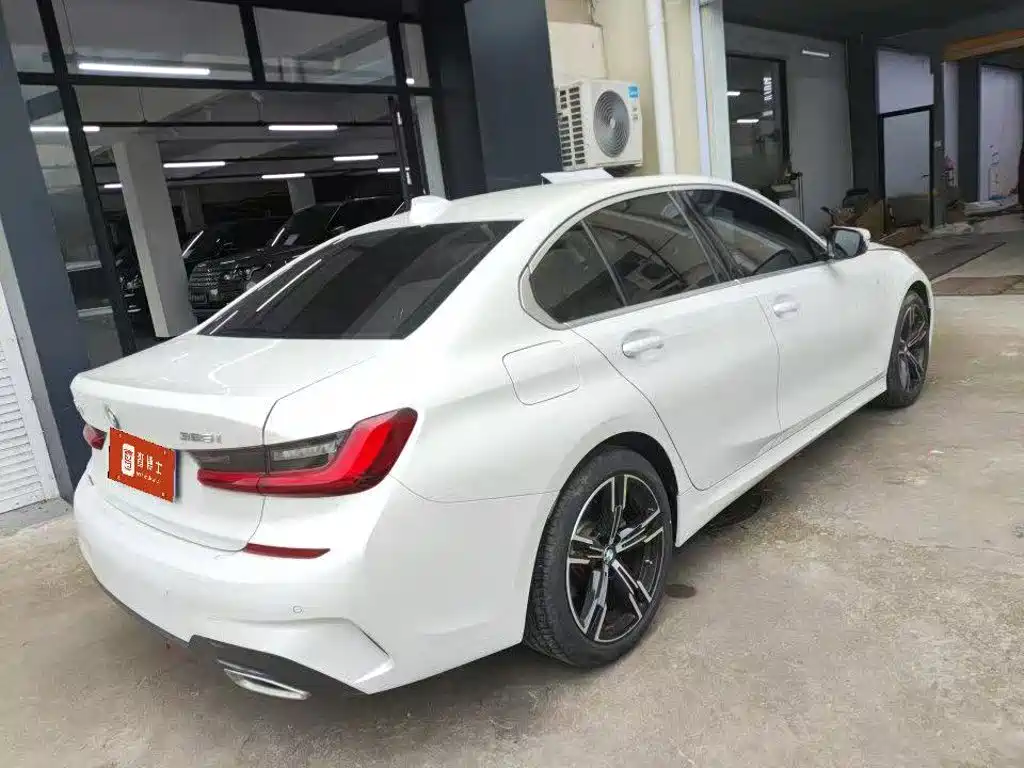 BMW 3 Series 3 2022 325i M Sport