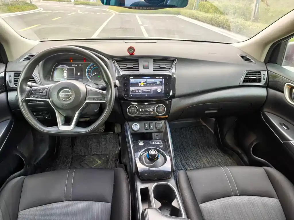 Nissan Sylphy EV — миниатюра 7